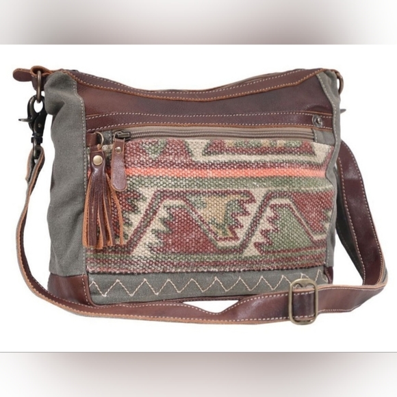 Nwt Myra Luana Leather & Upcycled Canvas Crossbody Bag Jacquard Boho-chic - Picture 6 of 11